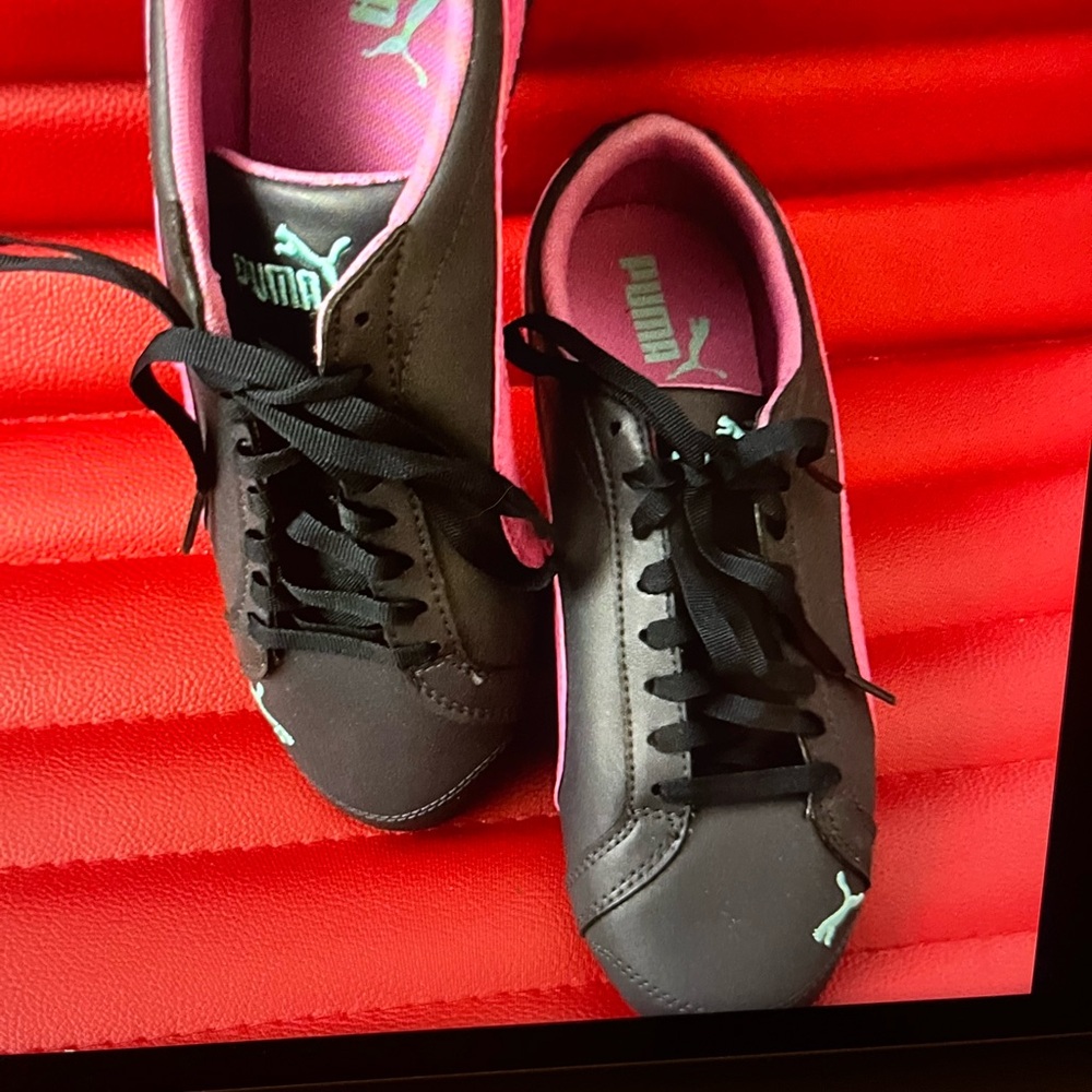 Puma Black Athletic Sneakers with Sporty Design. NWOT - Picture 2 of 7